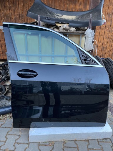 TMR731 - Bmw x5 g05 2022 передні праві двері в комплекті чорні передні