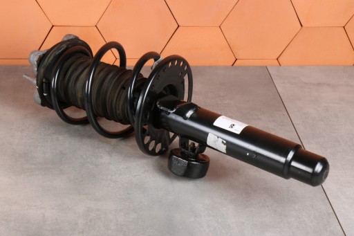 BMW 2' G42 218i 220d 220i 230i shock absorber right front 6896528 18241 km !!!