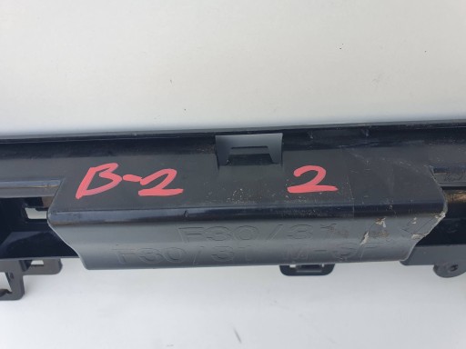 BMW III 3 F30 F31 M-Paket Stütze DER SCHWELLE links