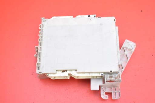 Module fusibles BSI 82730-47450-A TOYOTA PRIUS 3 III XW30 1.8 HYBRID