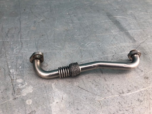 A1561411404 - Мерседес W219 W211 трубка кабель EGR 6,3 AMG