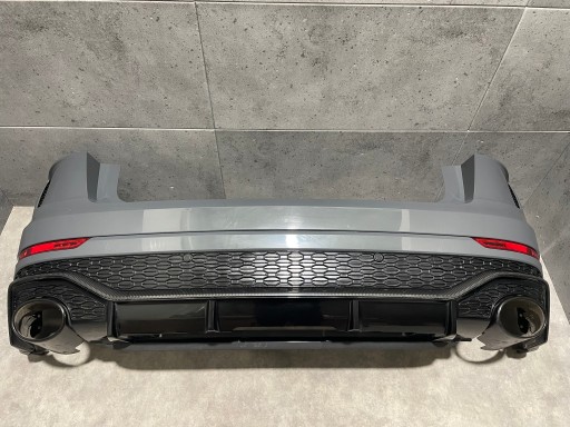 Audi rsq8 повний задній бампер з карбону pdc