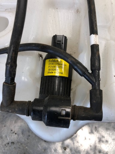 washer fluid tank FORD EDGE MK2 GT4B-17B613-A