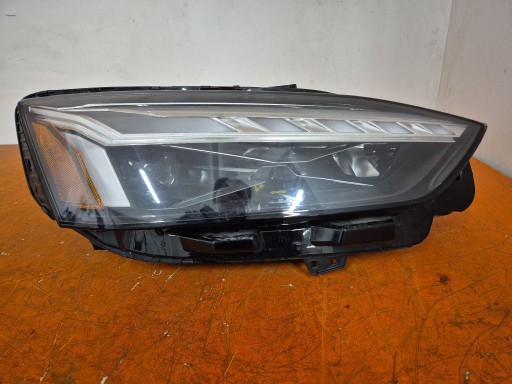 Wrakomania-25775-8W6941086B - Audi a5 s5 rs5 16- usa правая передняя фара 8w6941086b