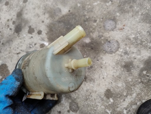 BEHÄLTER DES GASSES DER LENKUNG UKLADU FORD GALAXY BK21-3R700-AA