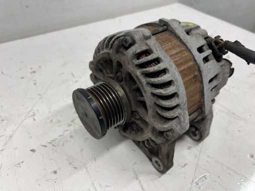 Nissan Juke e F15 1.6 DIG-T alternatore 231001KM1B