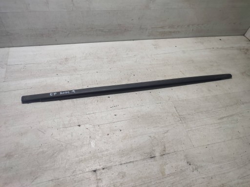Peugeot 2008 II 2020 front left moulding / gasket windows door przednich