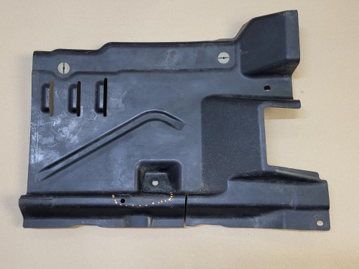 cover chassis cover lower right rear part VW MULTIVAN T5 T6 V VI OE 7E1825312