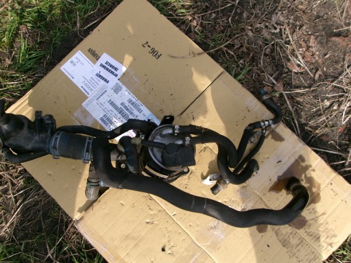 A6512001056 - Кріплення ПАЛИВНОГО ФІЛЬТРУ + КОРПУС ТЕРМОСТАТА MERCEDES E КЛАС 2.2CDI ОРИГІНАЛ