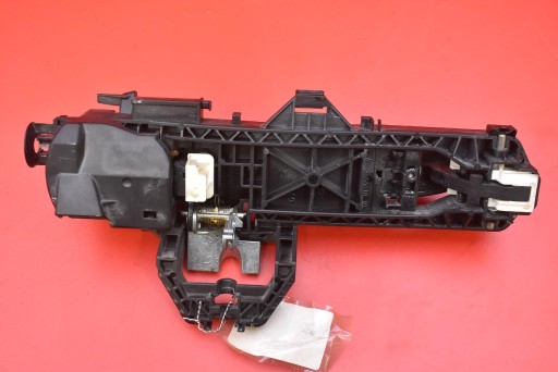 handle left front front 197 A2047600534 MERCEDES C-KLASA W204 07-14