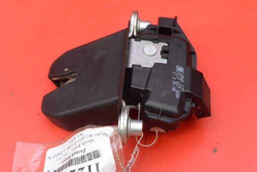 lock bonnet rear part boot 5J7827501A SKODA FABIA 2 II 5J HB LIFT 10-14