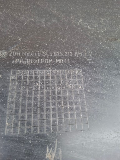 fedél alváz jobb VW BEETLE 5C5825212