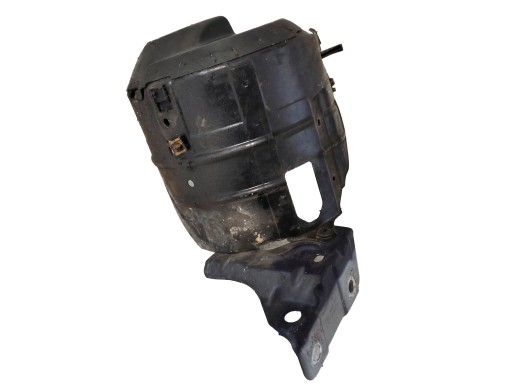 1C0806653 - КРІПЛЕННЯ ЛАМПИ ЛІВИЙ ПЕРЕДНІЙ VOLKSWAGEN NEW BEETLE