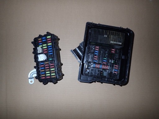 Dw infiniti q50 блок запобіжників 284b73jv0c