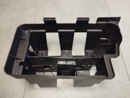 Mercedes-Benz GLE W166 bracket of spoiler cover A1665452640