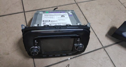 РАДІО CD ALFA ROMEO GIULIETTA 01561046460