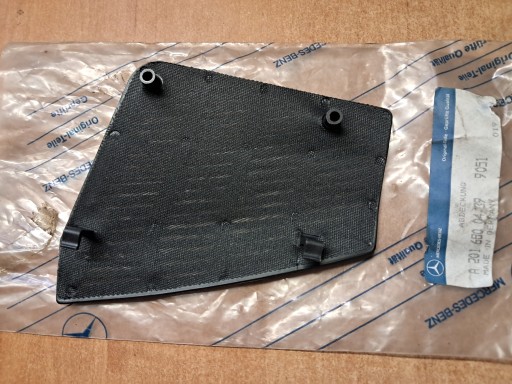 Copri dell’altoparlante del cruscotto ROZDZIELCZEJ Destro MERCEDES W201 2016800439 nuovo