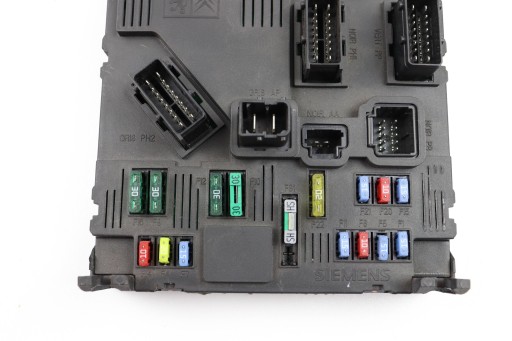 PEUGEOT 407 module control unit compartment BSI S03-00 9655708480 S120104600L