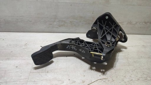 Mercedes-Benz A-classa W176 17r. 1.5cdi clutch pedal