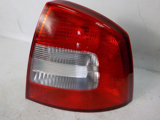 SKODA OCTAVIA II HB LIFT light right rear part rear