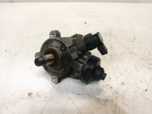 EINSPRITZPUMPE CR AUDI VOLKSWAGEN SEAT SKODA 2.0 TDI 04L130755D