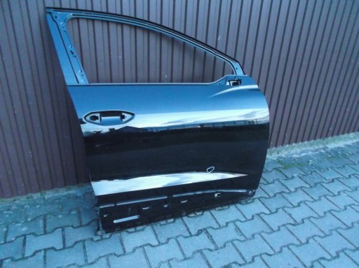 Audi q4 e tron 89a передні праві двері дуже гарні