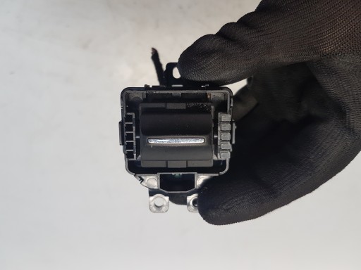 MASERATI LEVANTE switch springing 670064672