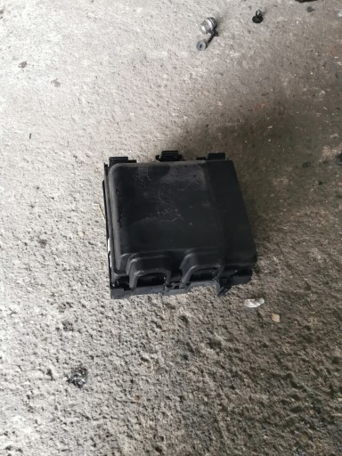 JX6T-14A003-AB - БЛОК ПРЕДОХРАНИТЕЛЕЙ FORD FOCUS MK4