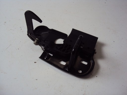 1T0823480B - ЗАМОК БОЛТ КАПОТА PORSCHE PANAMERA 970 13 ГОД