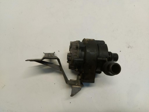 BMW G30 530e Supplémentaire Pompe Circulation d’eau 8638238