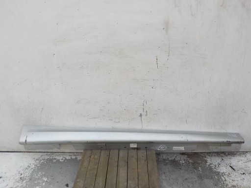 39 BMW 3 E90 moulding cap threshold right