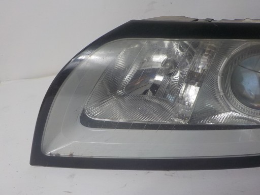 VOLVO V50 LIFT light left front front UK