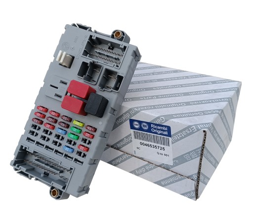 Блок запобіжників fiat doblo punto 46535725 новий оригінал oe