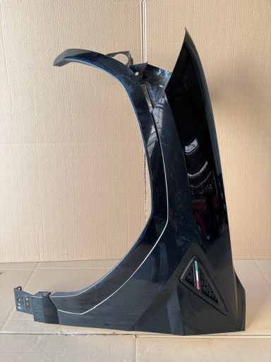 IDEALNY fender left front front + moulding LAMBORGHINI URUS LY9T 1