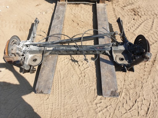 Задня балка підвіски opel vivaro iii