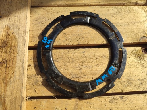 a nut POMPY of the fuel FORD TRANSIT CUSTOM 4L2U-9C385-AB