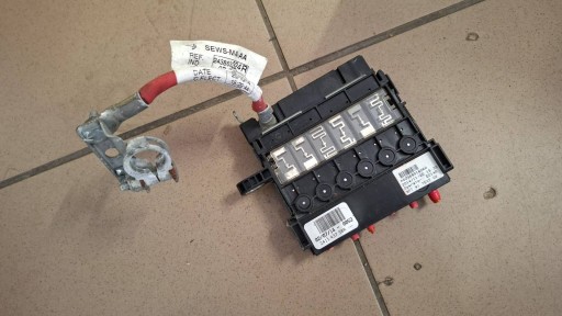 Borne Fusible rozdzielacz Renault Espace V (RFC) 241143738R