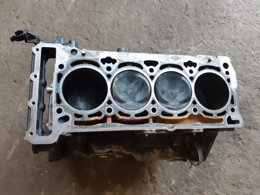 AUDI A4 B8 A5 8T 1.8 TFSI BLOK Motore CAB 06H103021J