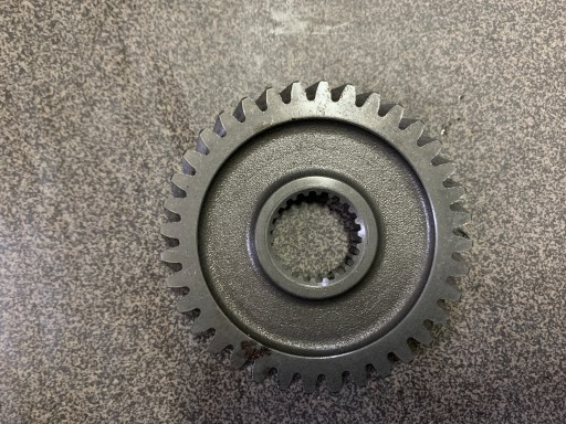 Suzuki Savage LS 650 звездочка коленчатого вала