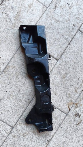 bumper bracket of the rear rear part side right Renault Megane E-Tech 852225870R