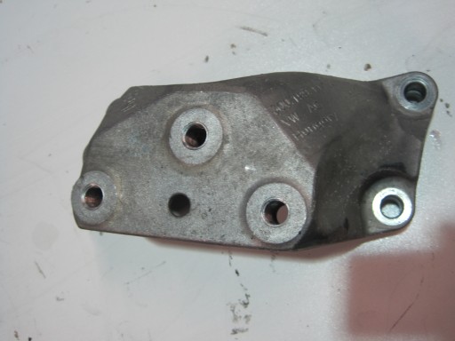 Support VW POLO 2GA 2,0D 3Q0199117A