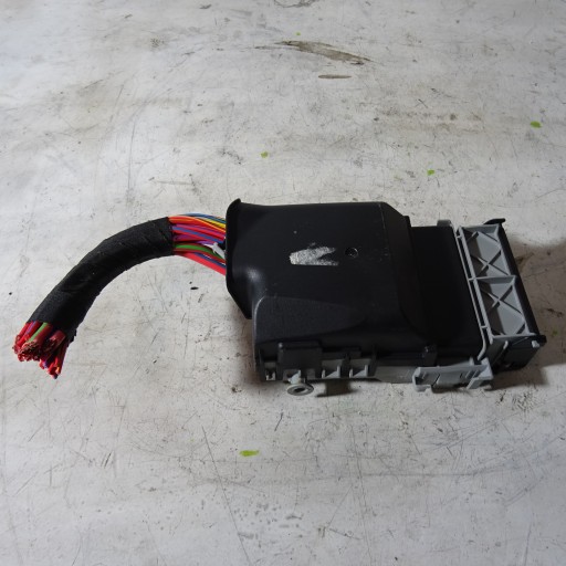 OPEL ZAFIRA C 2.0D Module fusibles 13222786