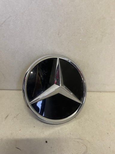 Емблема логотип значок накладки на решітку радіатора mercedes w205 a0008881000