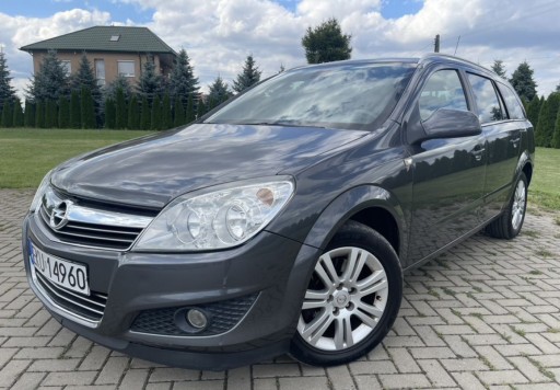 Opel Astra J Sports Tourer 1.7 CDTI ECOTEC 125KM 2010