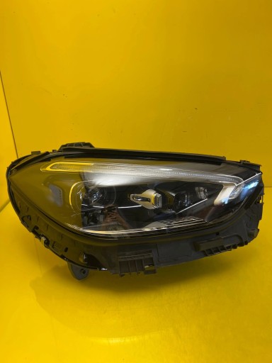 light right Mercedes C-Klasa W206 A2069065404 Digital Light