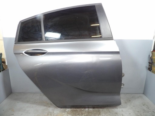 dveře záď pravé OPEL INSIGNIA B HATCHBACK LIFTBACK Z10B kompletní