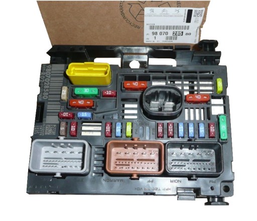 Новый оригинальный модуль bsm citroen c4 picasso peugeot 3008,5008 9807028580