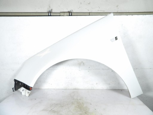 fender front left OPEL INSIGNIA A LIFT Z40R