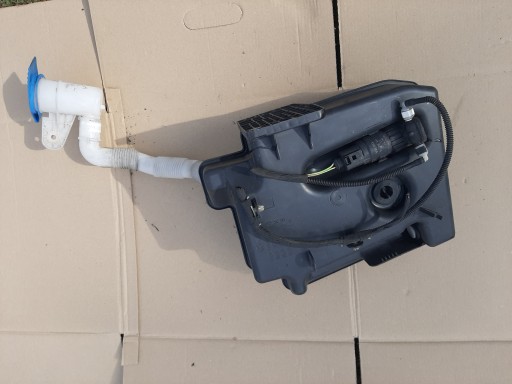 БАЧОК ОМИВАЧА VW GOLF VI