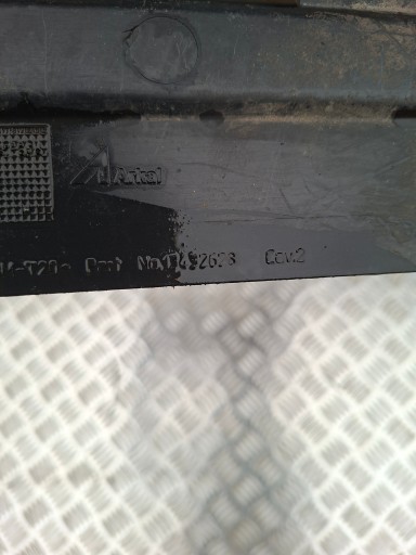 motorburkolat OPEL CORSA E 13432628